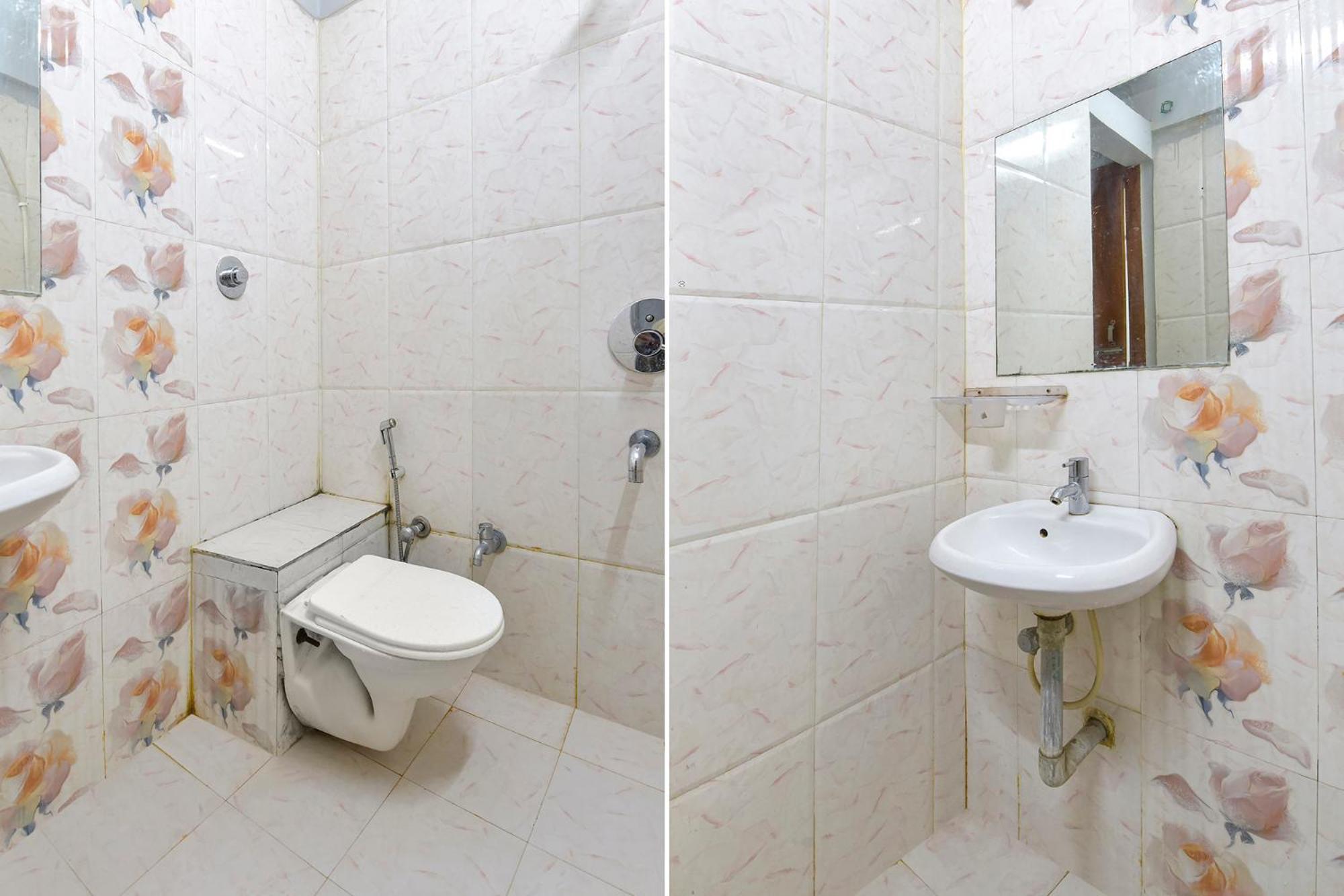 Fabhotel Raghumani Palace 乌贾因 外观 照片